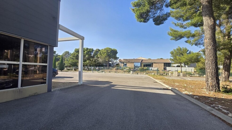 Light Industrial in Signes for sale - Building Photo - Image 3 of 10