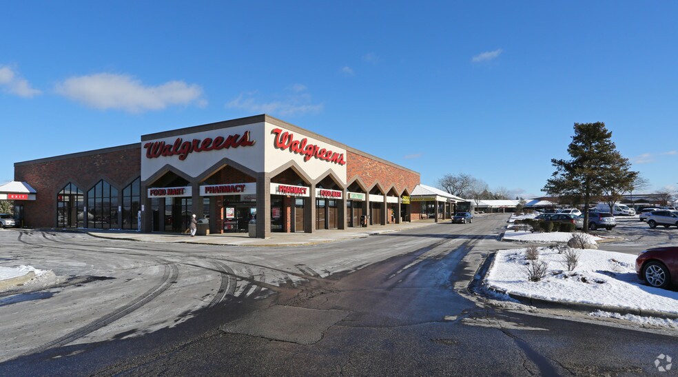 1800-1864 Belvidere Rd, Grayslake, IL for rent - Primary Photo - Image 1 of 5