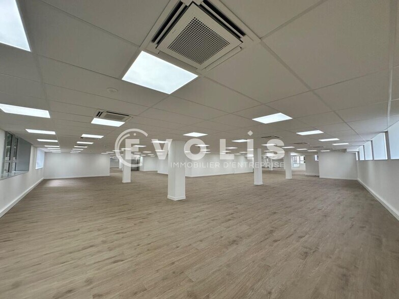19-21 Rue Saint-Denis, Boulogne-Billancourt to rent - Building Photo - Image 3 of 36