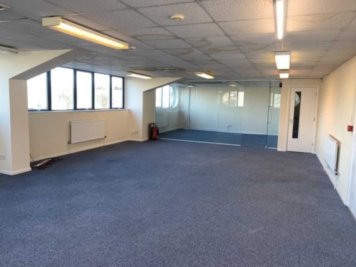 Domion Way, Worthing to rent Interior Photo- Image 1 of 2