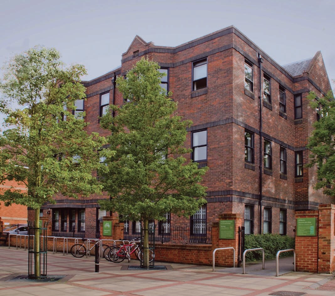 Central Walk, Wokingham for sale Primary Photo- Image 1 of 1