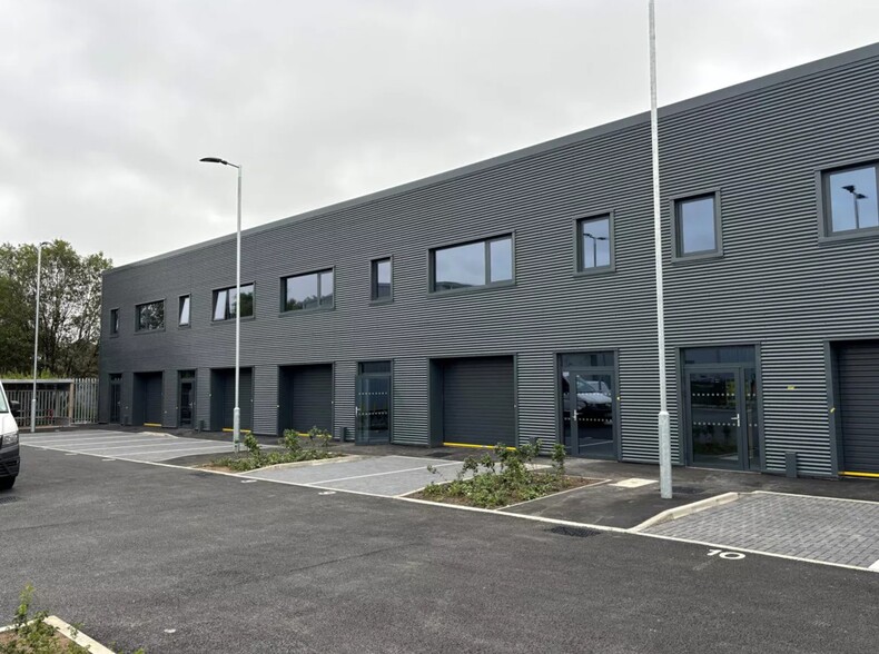 Paisley Park, Merthyr Tydfil for rent - Building Photo - Image 1 of 4