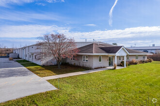 2805 E Progress Dr, West Bend, WI for sale Primary Photo- Image 1 of 1