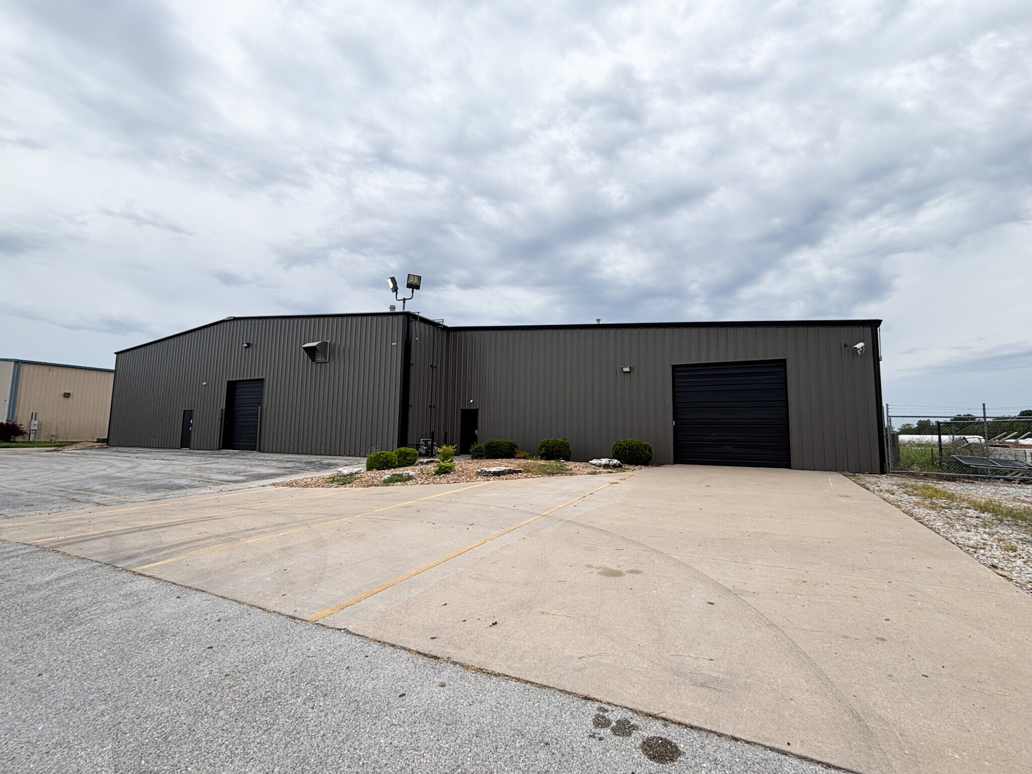 2180 N Bristol Ln, Nixa, MO for sale Building Photo- Image 1 of 1