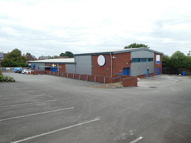 Waterloo Way Bramley Leeds, Leeds for sale - Primary Photo - Image 1 of 1