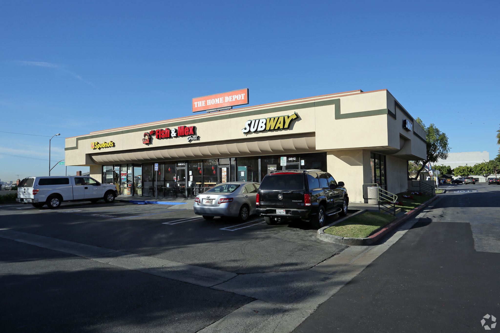 4949 W Slauson Ave, Los Angeles, CA for rent Primary Photo- Image 1 of 5