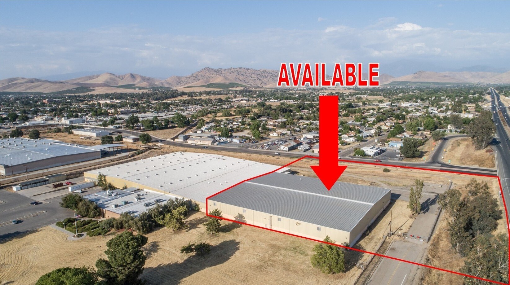 90 W Poplar Ave, Porterville, CA to rent Building Photo- Image 1 of 10