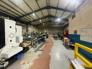 Yspitty Rd, Llanelli to rent Interior Photo- Image 1 of 5