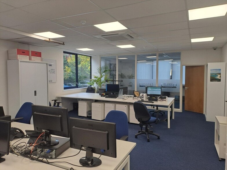 John Tate Rd, Hertford to rent - Building Photo - Image 2 of 4