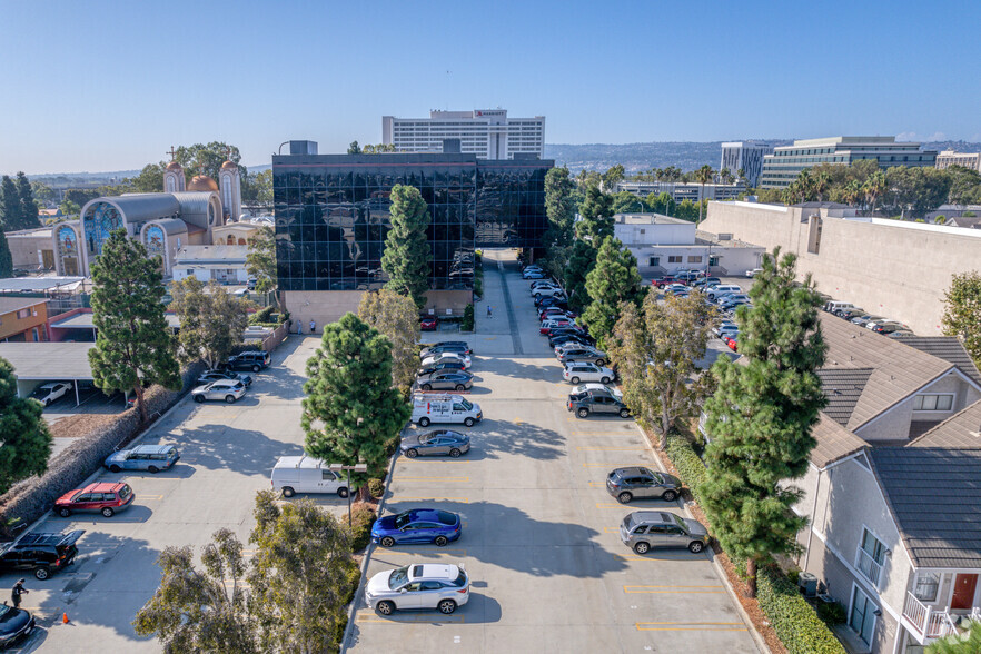 3655 Torrance Blvd, Torrance, CA for rent - Building Photo - Image 3 of 5