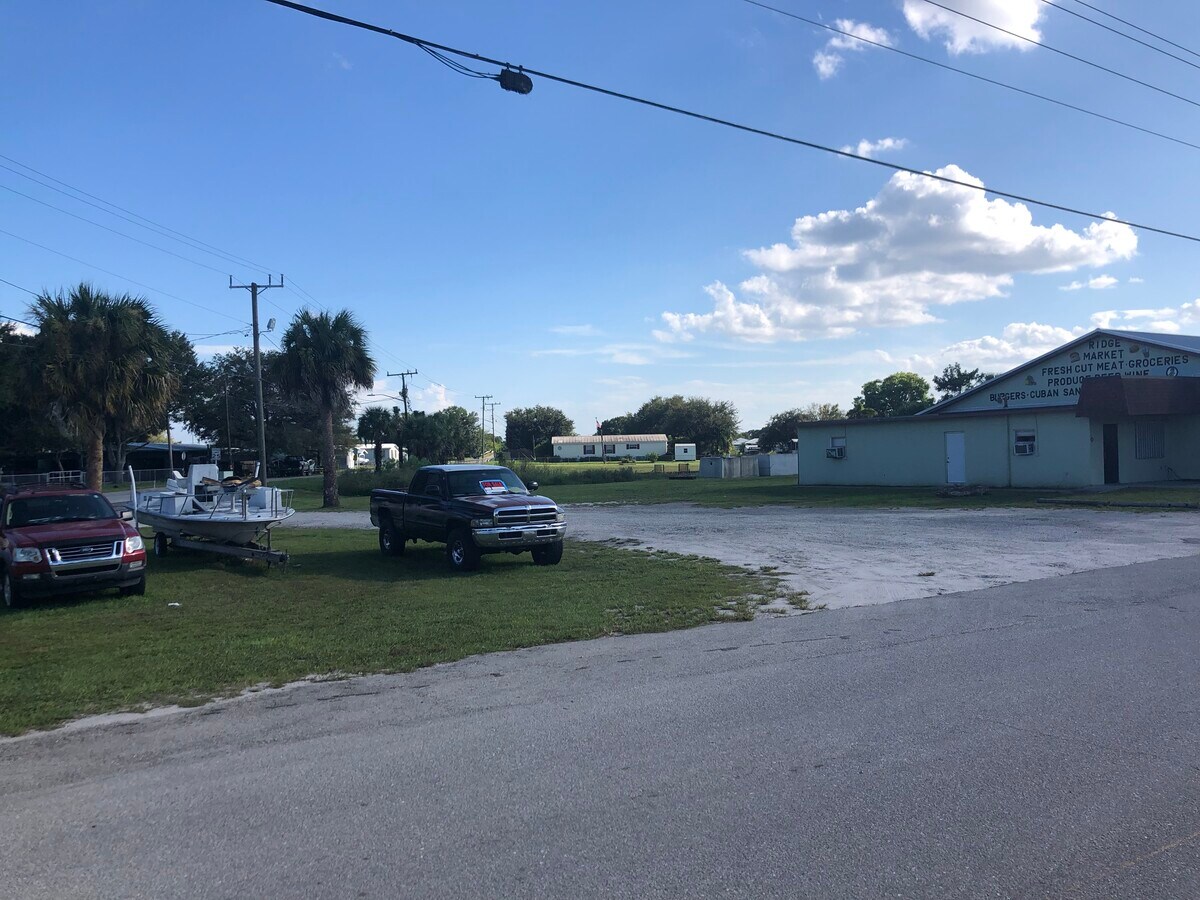 1110 Buckhead Ridge, Okeechobee 34974 Ridge Market and Ridge Market