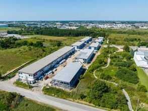 406 Pritchard Rd, Hamilton, ON - AERIAL  map view