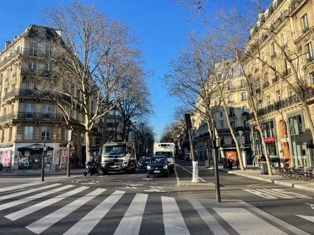 Retail in Paris to rent Building Photo- Image 1 of 8
