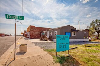 400 Main, Leedey, OK for sale Primary Photo- Image 1 of 1