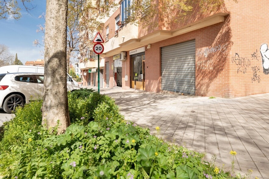 Retail in Granada, Granada for sale - Building Photo - Image 3 of 15