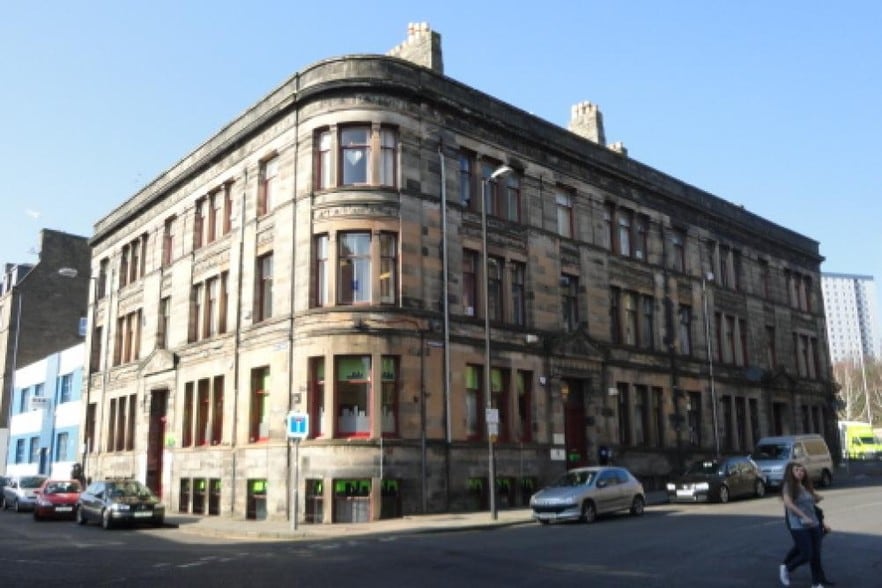 86 Bell St, Dundee to rent - Building Photo - Image 2 of 2