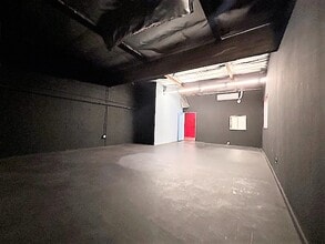 900-932 S San Pedro St, Los Angeles, CA to rent Building Photo- Image 2 of 4