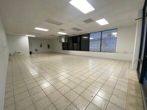 22605 NE Halsey St, Fairview, OR to rent Interior Photo- Image 2 of 5