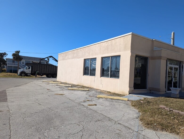 2000 S Atlantic Ave, Daytona Beach, FL for sale - Building Photo - Image 3 of 12