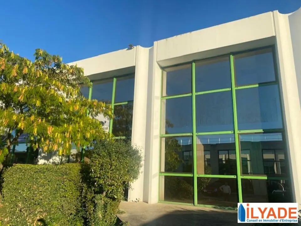 Vente Local d'activités 277 m² - Photo 1