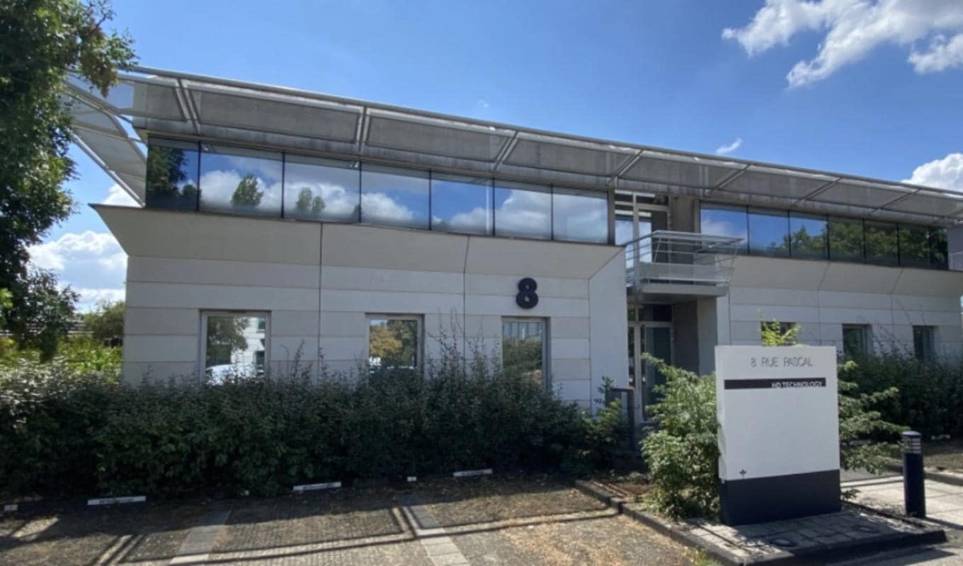 8 Rue Pascal, Bron to rent Building Photo- Image 1 of 7