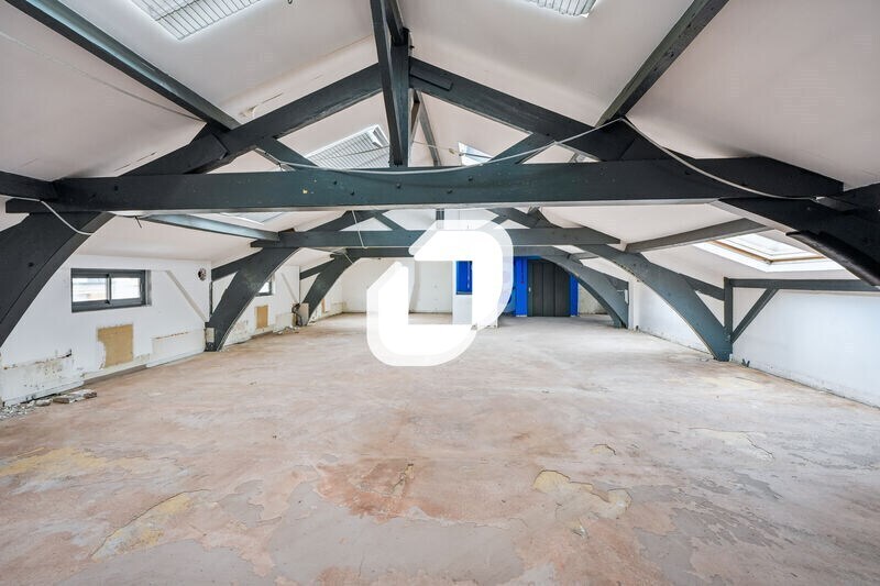 Office in Clichy for sale - Building Photo - Image 3 of 7