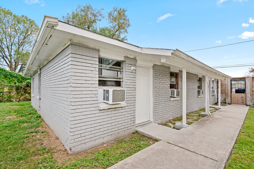 4755 Wilmington St, Houston, TX for sale - Building Photo - Image 2 of 19