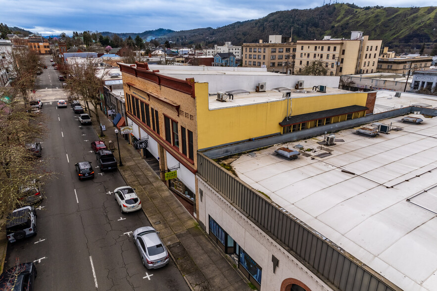 622-630 SE Jackson St, Roseburg, OR for sale - Building Photo - Image 2 of 48