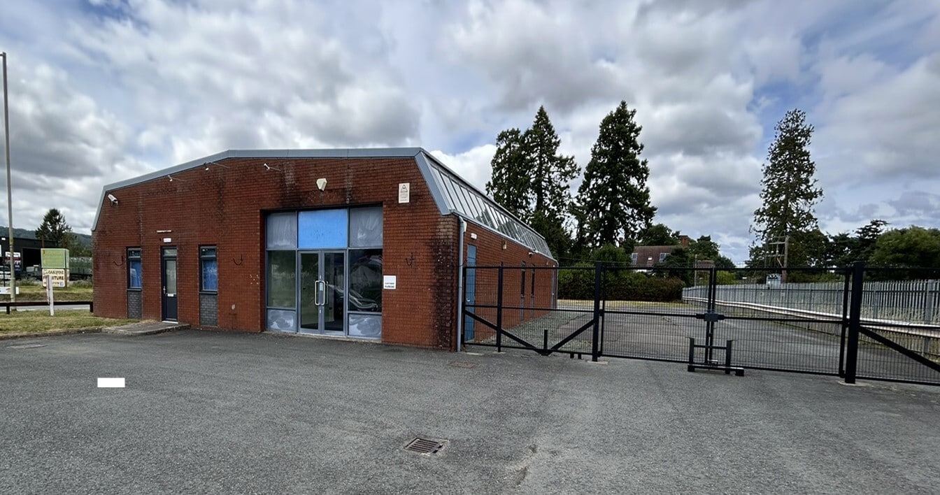 2 Shrewsbury Road, Craven Arms to rent Primary Photo- Image 1 of 20