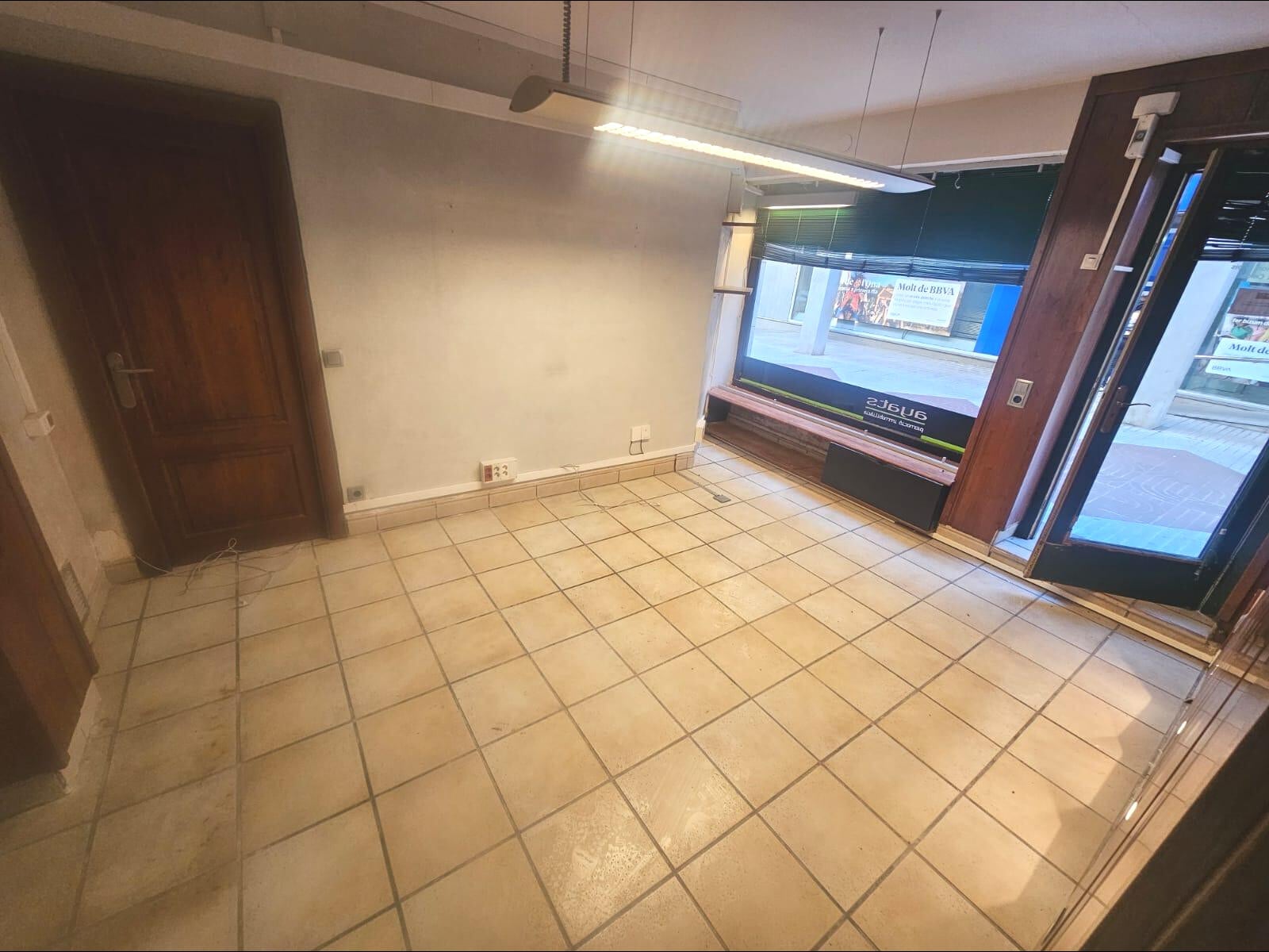 Retail in Sant Celoni, Barcelona to rent Interior Photo- Image 1 of 8