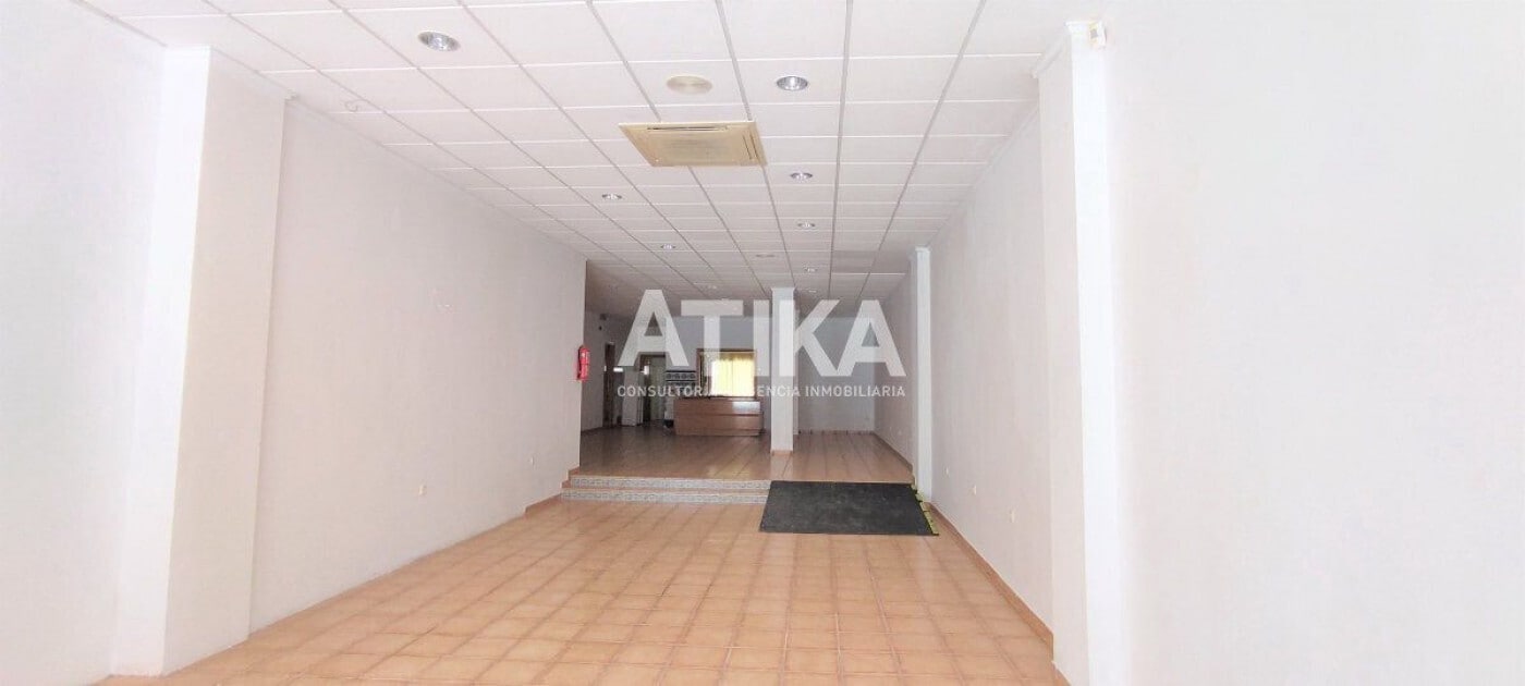 Retail in Ontinyent, Valencia to rent Interior Photo- Image 1 of 17