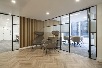 35 King St, London to rent Interior Photo- Image 2 of 6