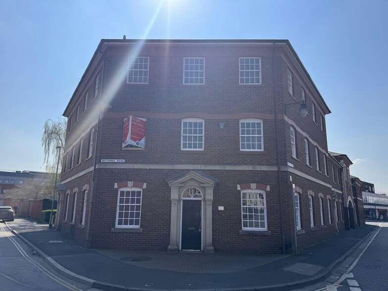 19 Britannia Rd, Worcester to rent - Building Photo - Image 3 of 18