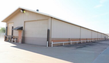 1911 Sheppard Access Rd, Wichita Falls, TX for rent Building Photo- Image 1 of 3