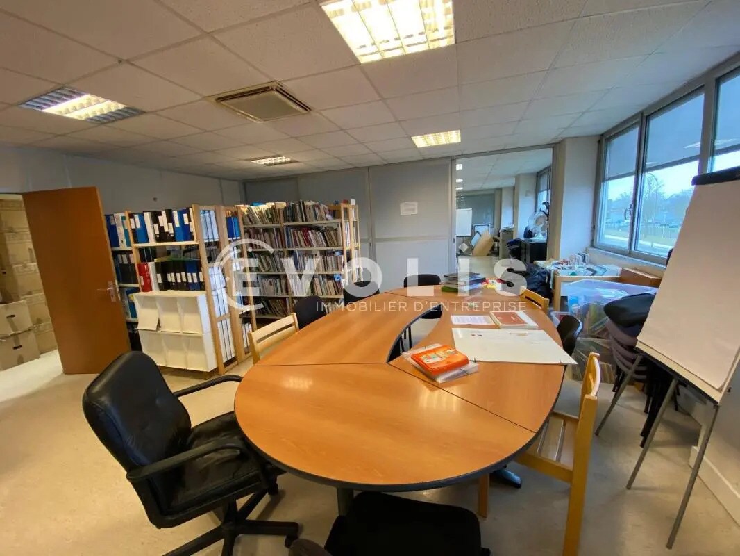 Office in Amiens to rent Interior Photo- Image 1 of 4