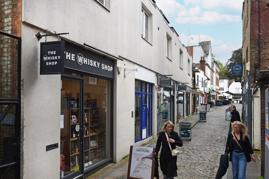 23-25 Chapel Street portfolio of 2 properties for sale on LoopNet.co.uk - Building Photo - Image 2 of 5