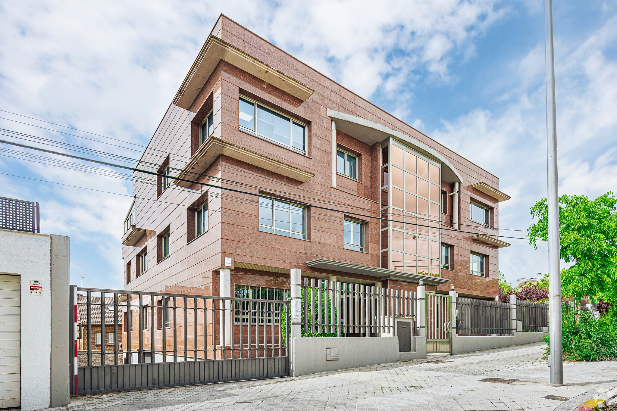 Office in Madrid, Madrid to rent Primary Photo- Image 1 of 3