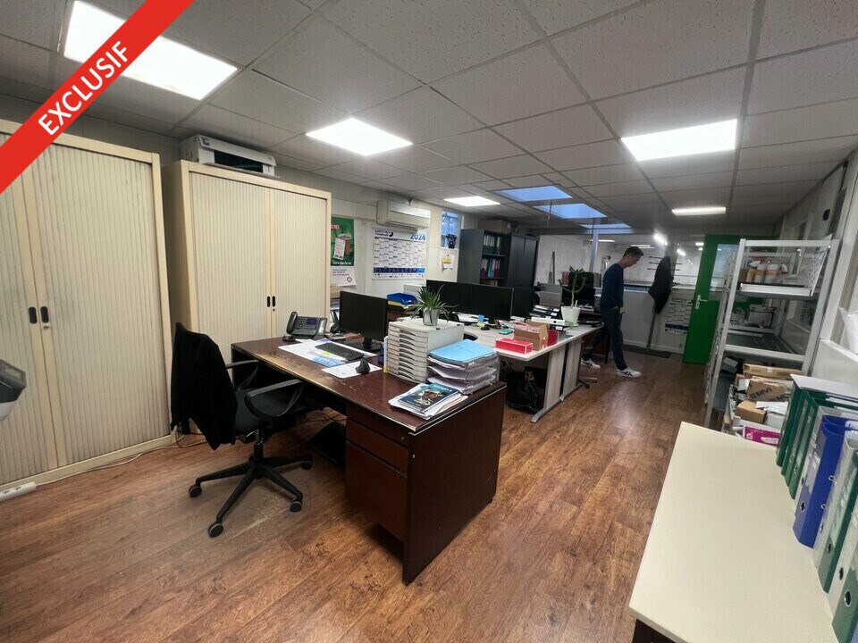 Light Industrial in Ivry-sur-Seine for sale Interior Photo- Image 1 of 6