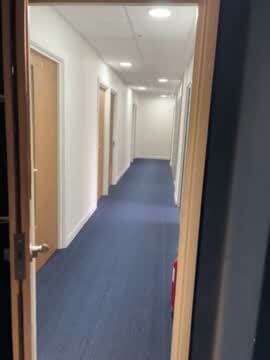 1-4 Park Ter, Worcester Park to rent - Commercial Listing Video - Image 2 of 48