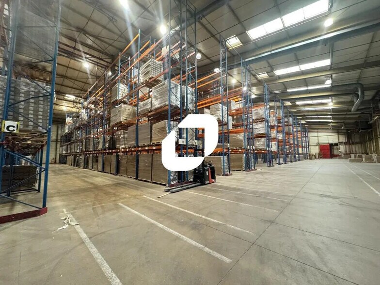 1 Rue Du Bruch, Brumath to rent - Interior Photo - Image 2 of 7