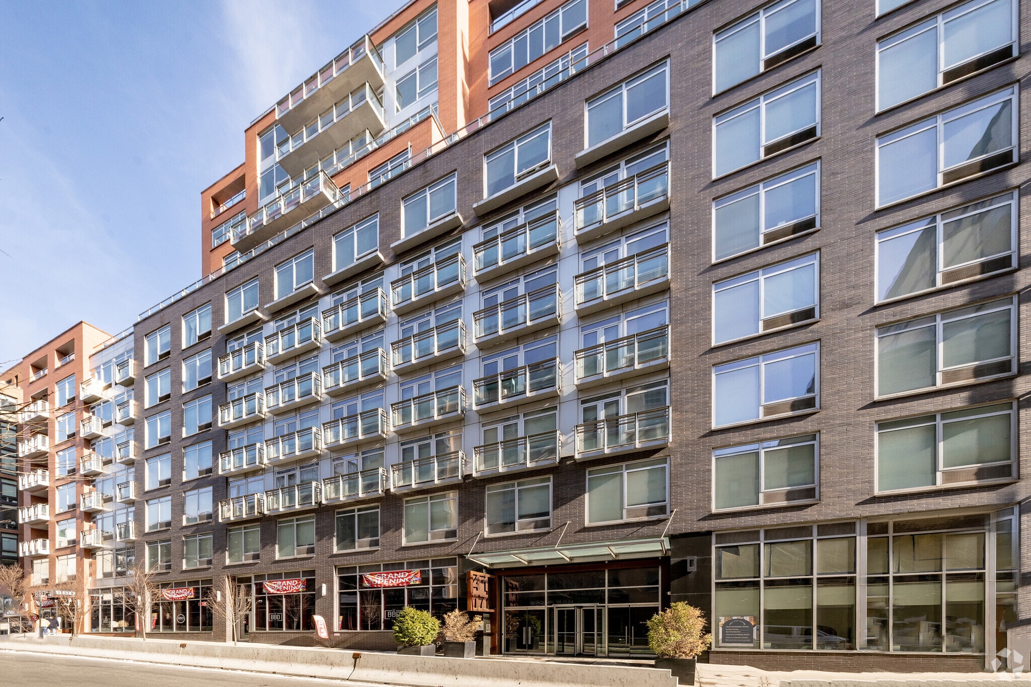 4117 Crescent St, Long Island City, NY to rent Primary Photo- Image 1 of 7