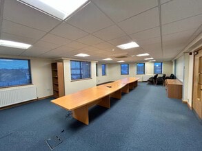 14 Kilbegs Rd, Antrim to rent Interior Photo- Image 2 of 2