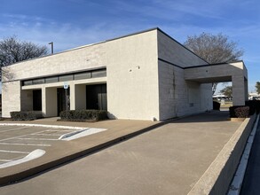 5401-5413 S Braeswood Blvd, Houston, TX for rent Building Photo- Image 2 of 2