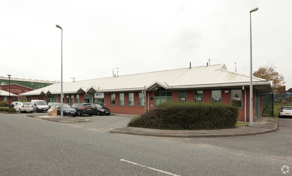 22-36 Winders Way, Salford for sale - Primary Photo - Image 1 of 1