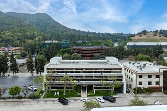 4444 W Lakeside Dr, Burbank, CA - AERIAL  map view - Image1