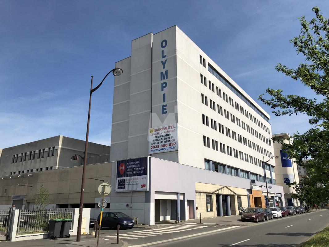 Office in Viry-Châtillon to rent Building Photo- Image 1 of 18