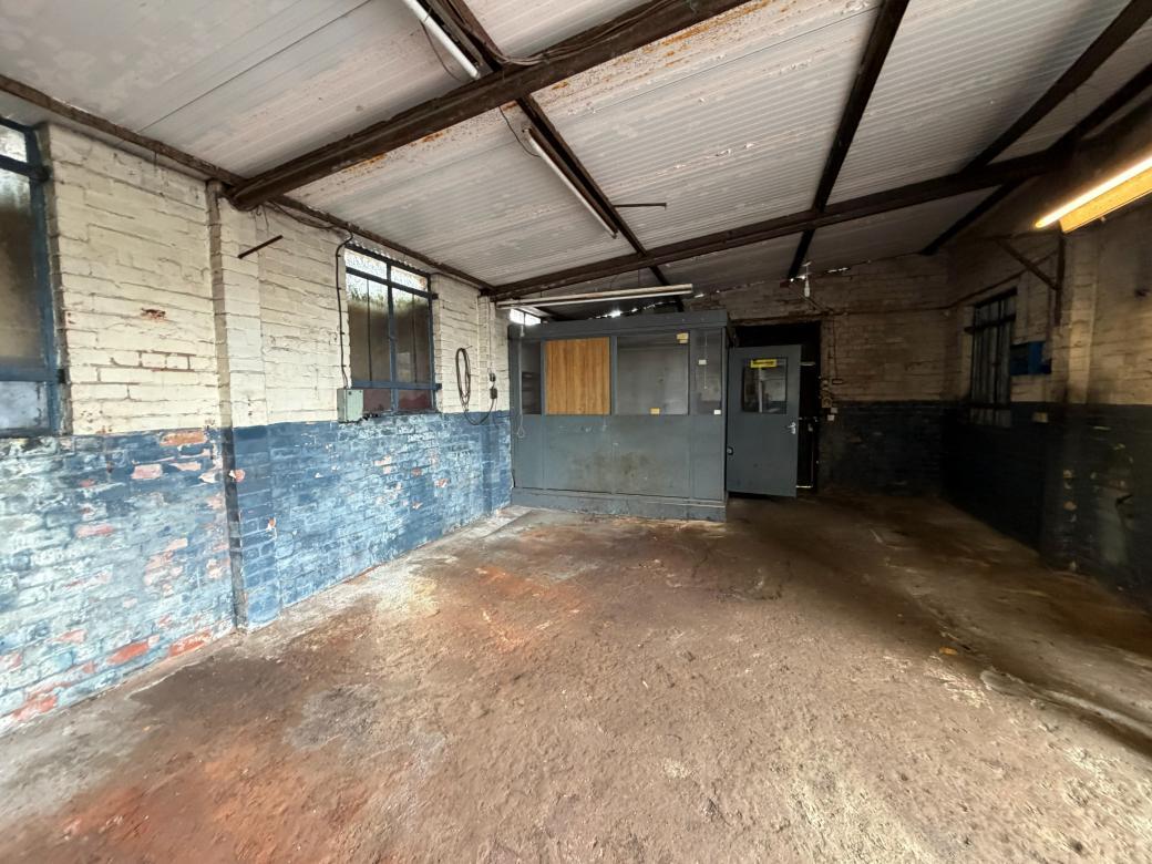Scot Ln, Bolton to rent Interior Photo- Image 1 of 2