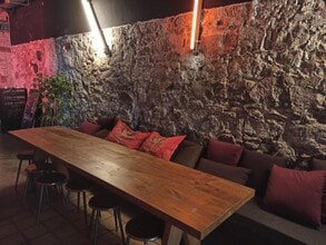 Retail in Barcelona, Barcelona to rent Interior Photo- Image 1 of 9