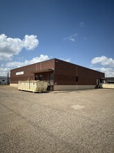 302 34th St, Lubbock, TX for rent Building Photo- Image 1 of 6