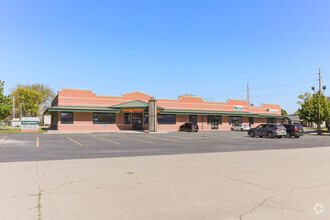 846 E Grand River Ave, Howell, MI for rent Building Photo- Image 1 of 3